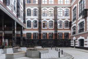 Апартаменты Klein House: архитектурный образ и современные вентилируемые фасады