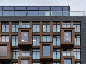 Avenue Page: вентилируемый фасад бизнес-центра в Санкт-Петербурге