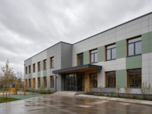 Вентилируемый фасад vs мокрый фасад: что надёжнее в влажном петербургском климате